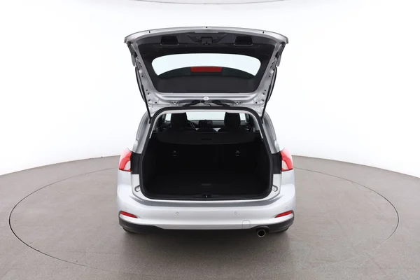 Ford Focus (2020) — foto 7 van 16