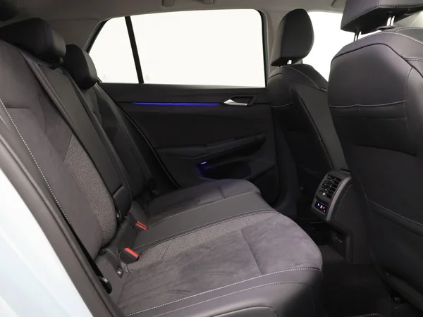 VOLKSWAGEN Golf VIII (2025) — foto 5 van 27