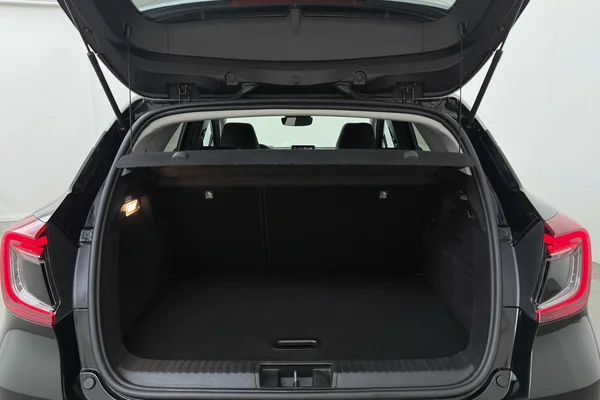 Renault Captur (2020) — foto 16 van 20