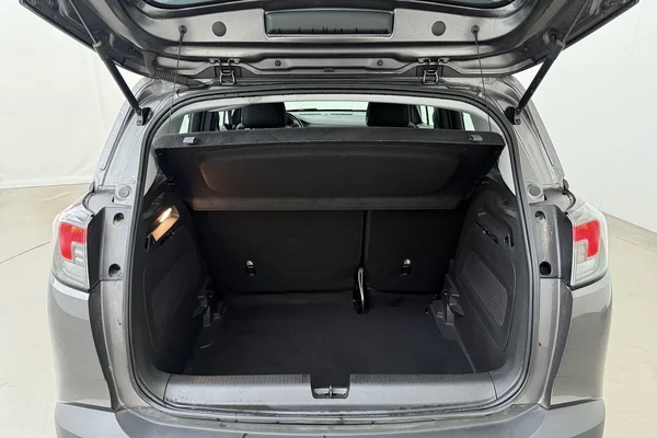 Opel Crossland (2022) — foto 13 van 17