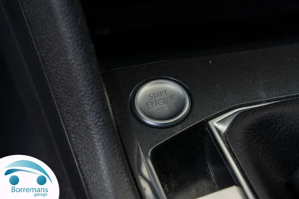 Volkswagen Tiguan (2023) — foto 37 van 48