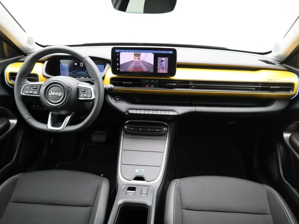 Jeep Avenger (2023) — foto 32 van 40
