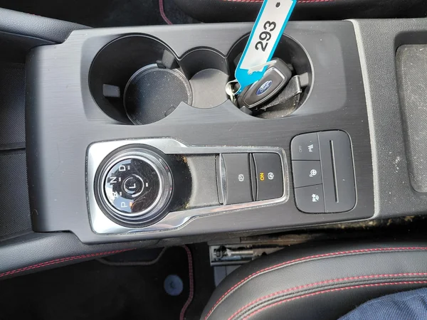 Ford Kuga (2023) — foto 7 van 21