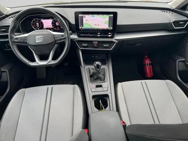 SEAT Leon ST Dsl (2023) — foto 15 van 18