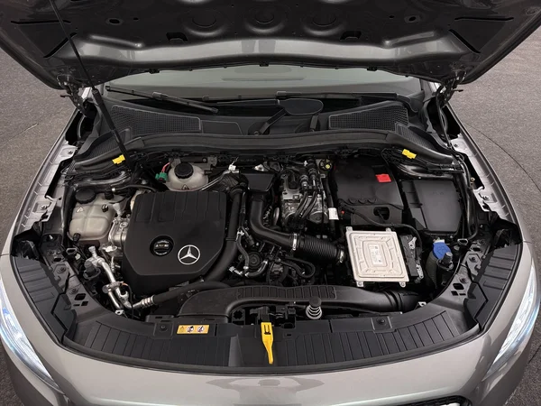 MERCEDES GLA 250 (2022) — foto 6 van 34