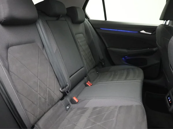VOLKSWAGEN Golf VIII (2024) — foto 20 van 20
