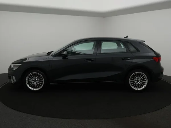 Audi A3 (2022) — foto 25 van 27