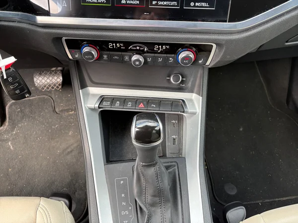 AUDI Q3 Sportback (2020) — foto 17 van 17