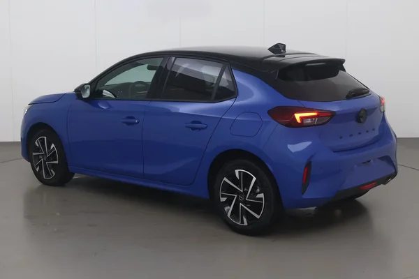 Opel Corsa (2025) — foto 10 van 16