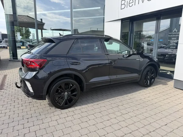 Volkswagen T-Roc (2022) — foto 15 van 24