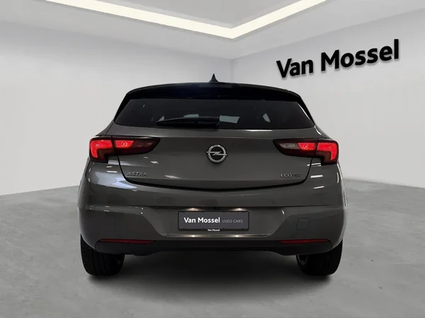 Opel Astra (2018) — foto 14 van 20