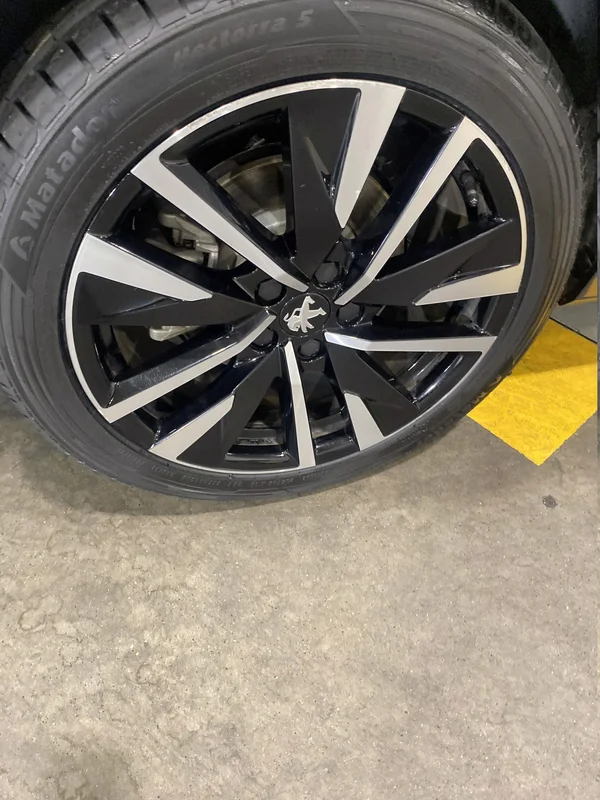 Peugeot 508 PHEV (2022) — foto 52 van 64