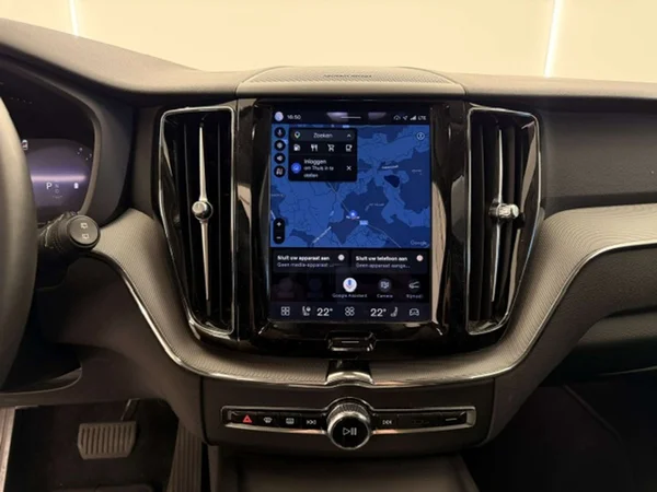 Volvo XC60 (2024) — foto 13 van 20