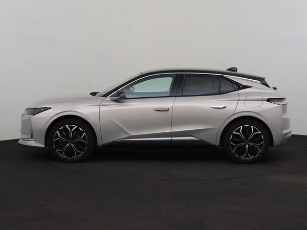 DS AUTOMOBILES DS 4 (2022) — foto 12 van 31