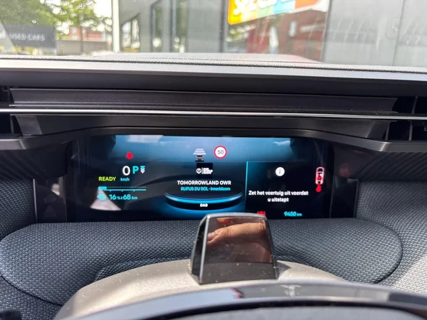 Citroën ë-C5 Aircross (2025) — foto 14 van 26
