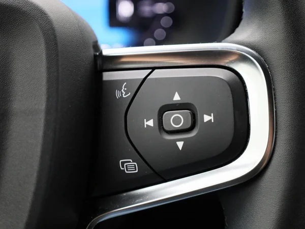 Volvo XC40 (2023) — foto 19 van 39