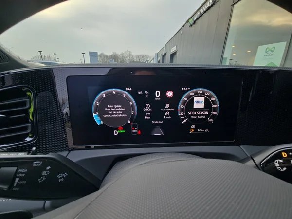 VOLKSWAGEN Tiguan (2026) — foto 6 van 24