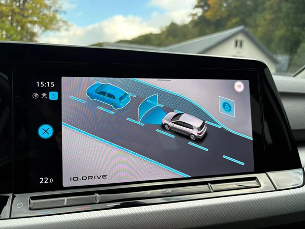 VOLKSWAGEN Golf VIII (2021) — foto 6 van 15