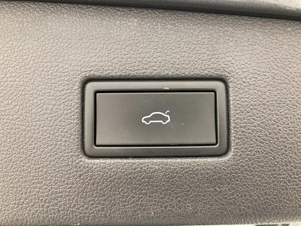 VOLKSWAGEN Tiguan Allspace (2023) — foto 18 van 36