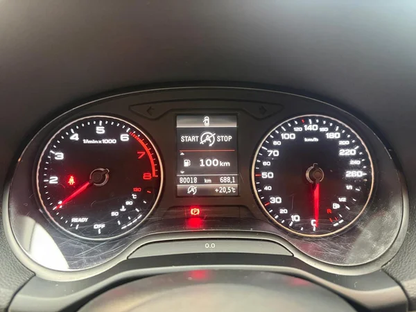 AUDI Q2 (2018) — foto 7 van 20