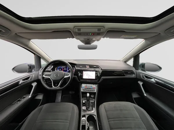 VOLKSWAGEN Touran (2025) — foto 16 van 22