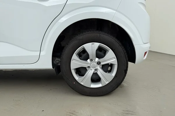 Dacia Sandero (2025) — foto 12 van 15
