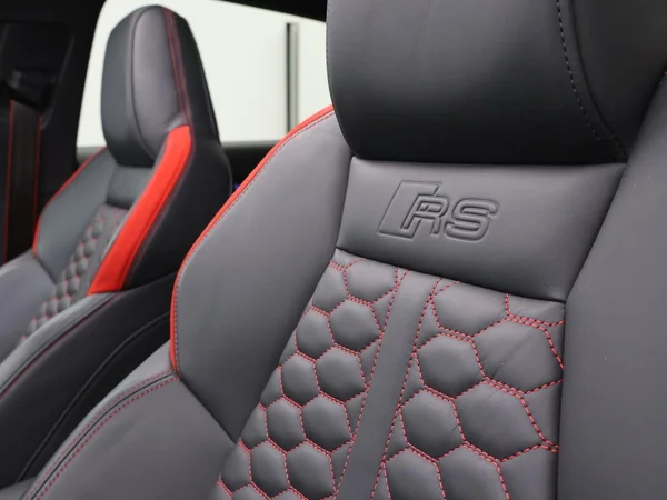 AUDI RS3 Sportback (2025) — foto 4 van 26