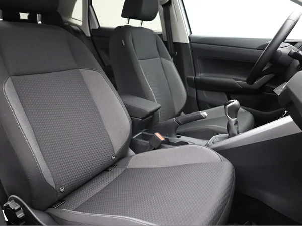 VOLKSWAGEN Polo (2022) — foto 14 van 19