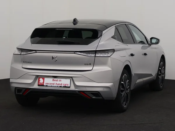 DS AUTOMOBILES DS 4 (2022) — foto 23 van 31