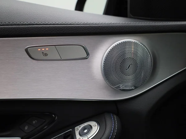 Mercedes-Benz C-Klasse (2021) — foto 16 van 41