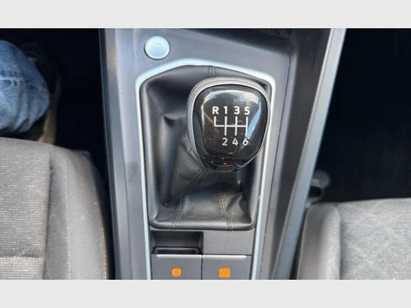 Volkswagen Golf VIII (2020) — foto 18 van 27