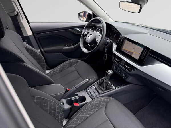 SKODA Kamiq (2023) — foto 13 van 19