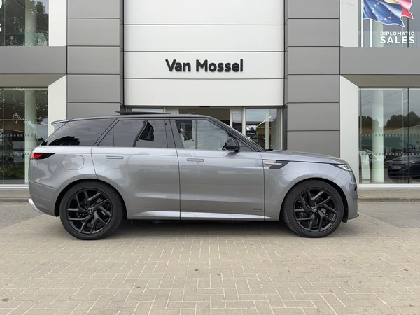Land Rover Range Rover Sport (2023) — foto 23 van 40