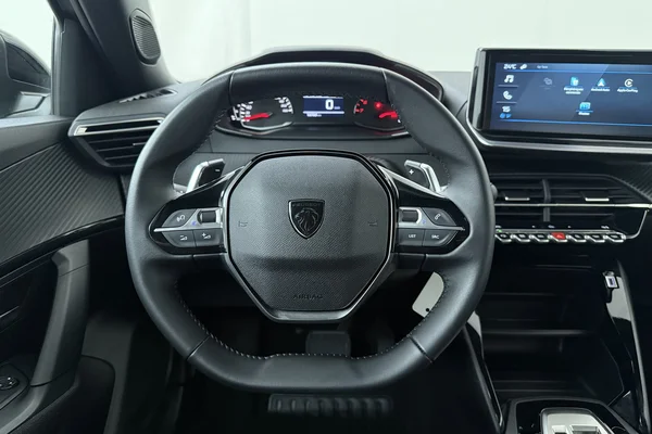 Peugeot 2008 (2025) — foto 2 van 16