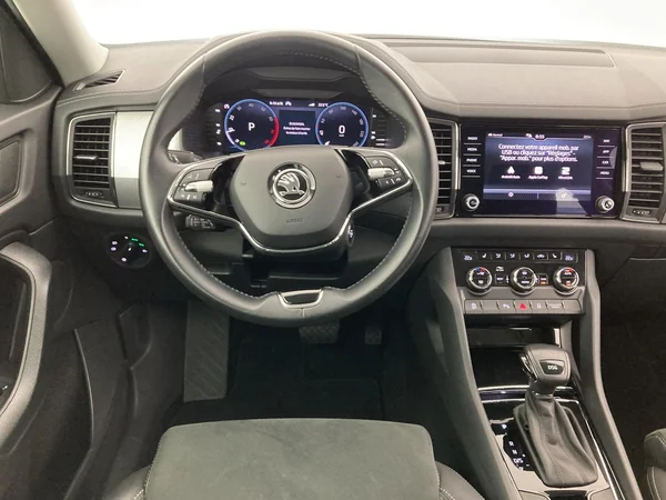 SKODA Kodiaq (2022) — foto 33 van 36
