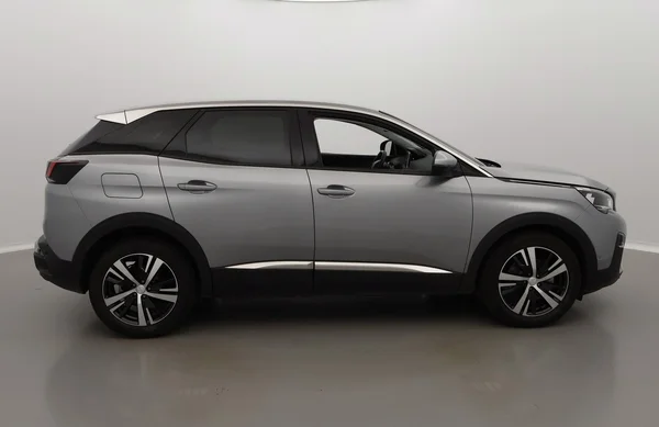 Peugeot 3008 (2018) — foto 31 van 33
