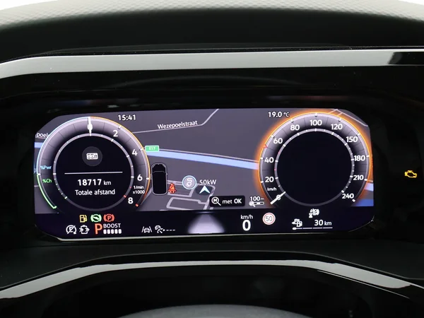 VOLKSWAGEN Multivan T7 eHybrid (PHEV) (2025) — foto 14 van 29