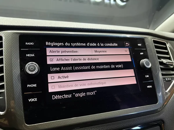 Volkswagen Golf (2020) — foto 5 van 28