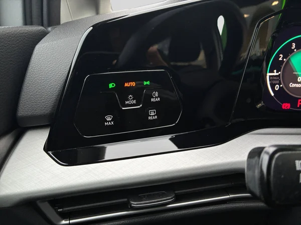 VOLKSWAGEN Golf VIII (2021) — foto 7 van 24
