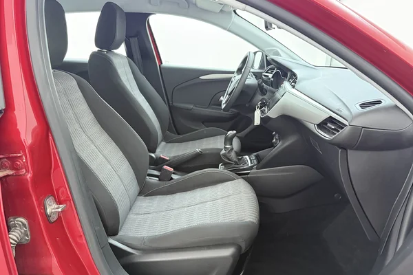 Opel Corsa (2023) — foto 18 van 20