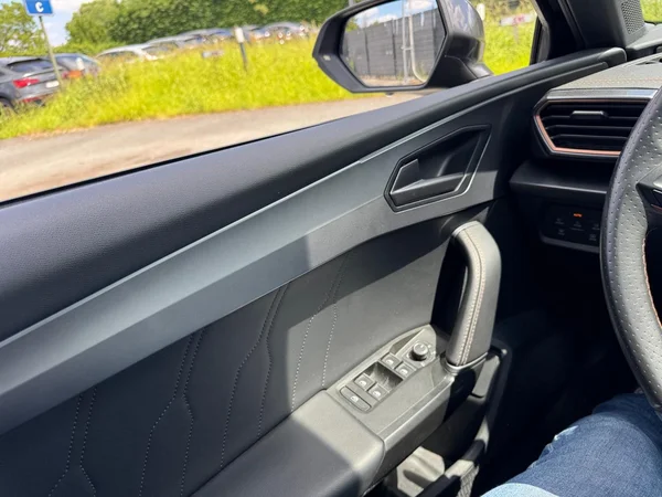 CUPRA Leon ST (2023) — foto 7 van 24