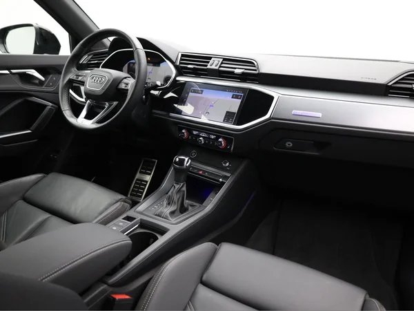 AUDI Q3 PHEV (2023) — foto 19 van 25