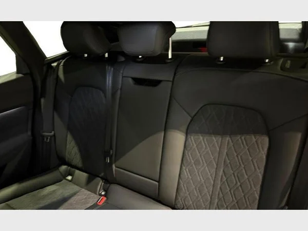 AUDI A5 Avant e-hybrid (2026) — foto 2 van 16