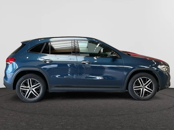 MERCEDES-BENZ GLA (H247) (2022) — foto 19 van 22