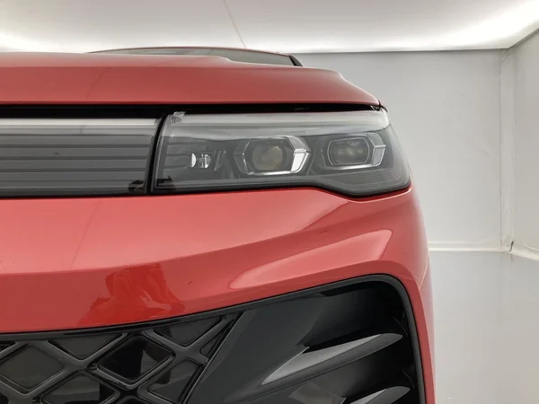 VOLKSWAGEN Tiguan Dsl (2024) — foto 36 van 36