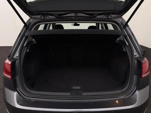 VOLKSWAGEN Golf (2018) — foto 8 van 26