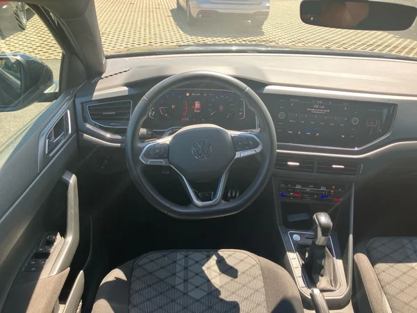 VOLKSWAGEN Taigo (2025) — foto 4 van 23