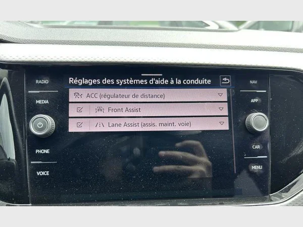 Volkswagen T-Cross (2022) — foto 14 van 25