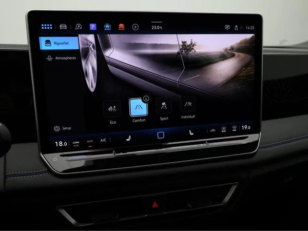 VOLKSWAGEN Tiguan (2025) — foto 15 van 24