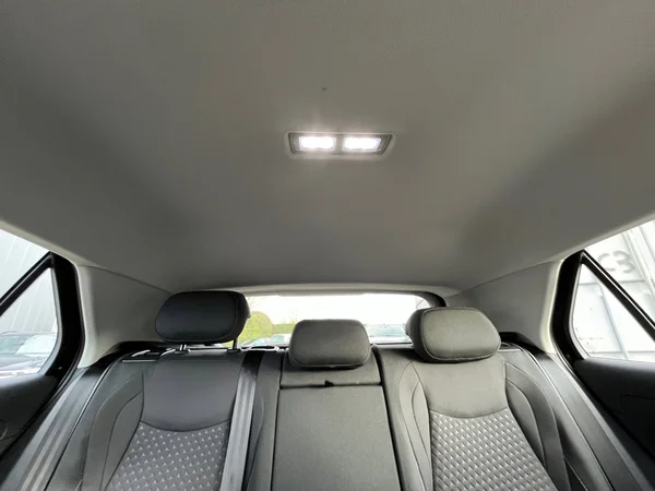 VOLKSWAGEN T-Roc (2025) — foto 4 van 24